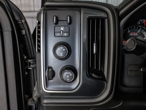 Used 2016 Chevrolet Silverado 2500 LTZ w/ Duramax Plus Package AWD/4WD image 27