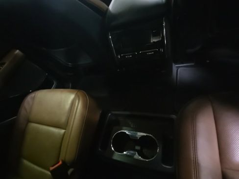 Used 2023 Lincoln Aviator Reserve w/ Equipment Group 201A image 19