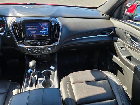Used 2023 Chevrolet Traverse High Country w/ LPO, 'HIT The Road' Package AWD/4WD image 4