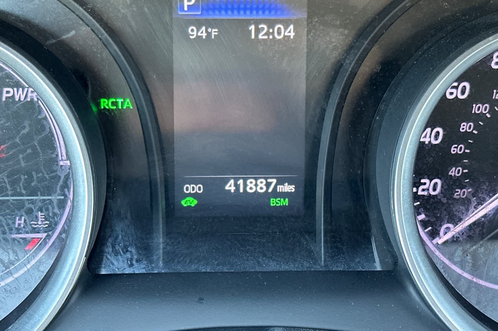Used 2021 Toyota Camry LE FWD image 25