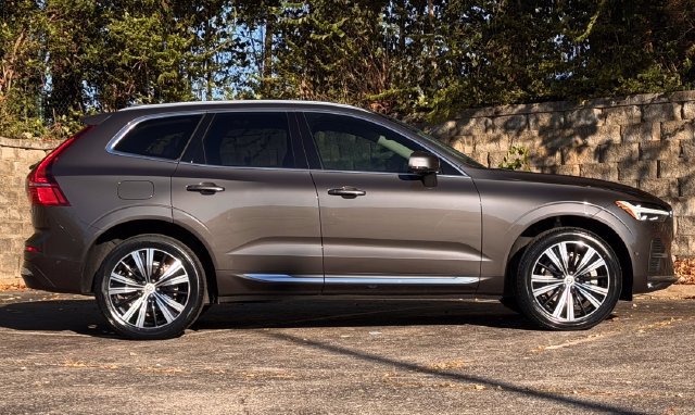 Used 2022 Volvo XC60 B5 Inscription w/ Advanced Package AWD/4WD image 4
