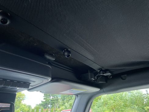 Used 2021 Ford Bronco Black Diamond image 16