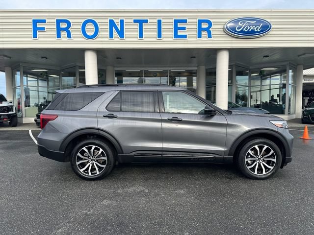 Used 2022 Ford Explorer ST AWD/4WD image 2