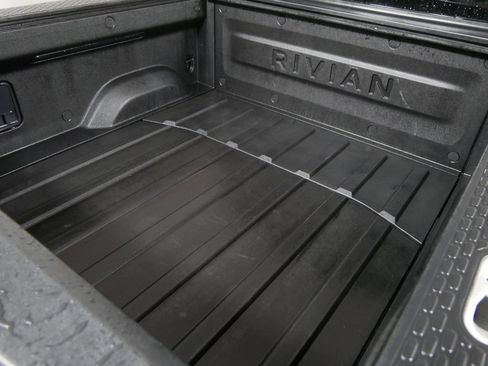 Used 2022 Rivian R1T Adventure AWD/4WD image 6