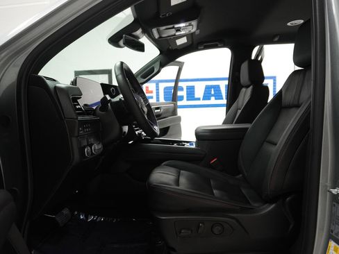 Used 2025 Chevrolet Tahoe RST w/ Comfort Package image 18