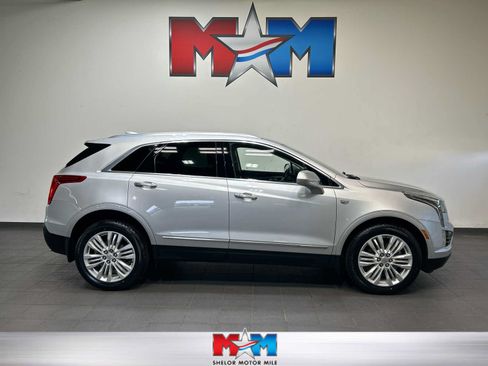 Used 2019 Cadillac XT5 Premium Luxury AWD/4WD image 1