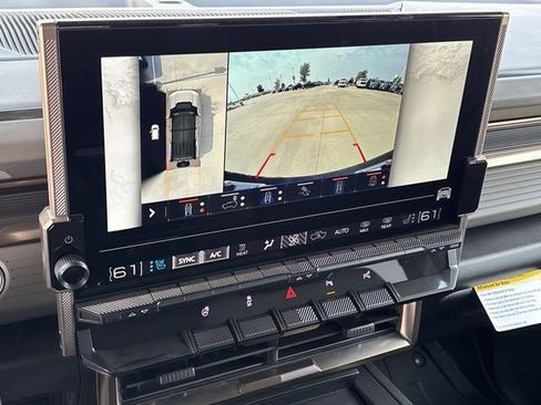 New 2025 GMC Hummer EV 3X image 15