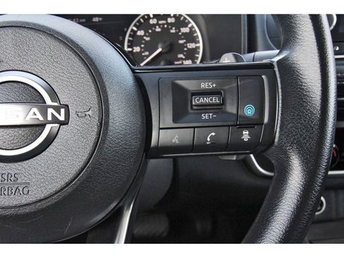 Used 2023 Nissan Rogue SV image 19