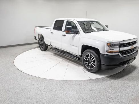 Used 2018 Chevrolet Silverado 1500 W/T w/ Trailering Package AWD/4WD image 25