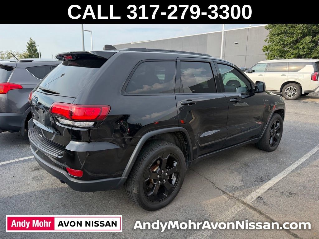 Used 2019 Jeep Grand Cherokee Laredo AWD/4WD image 6