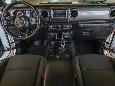 Used 2022 Jeep Gladiator Sport image 33
