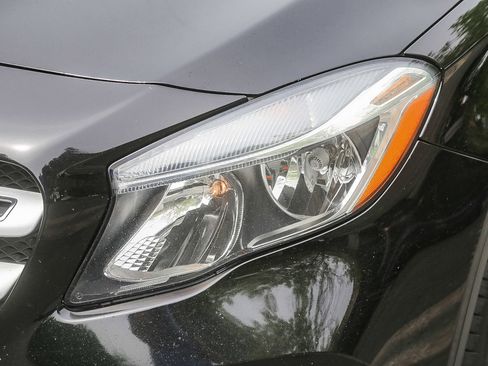 Used 2018 Mercedes-Benz GLA 250 image 7