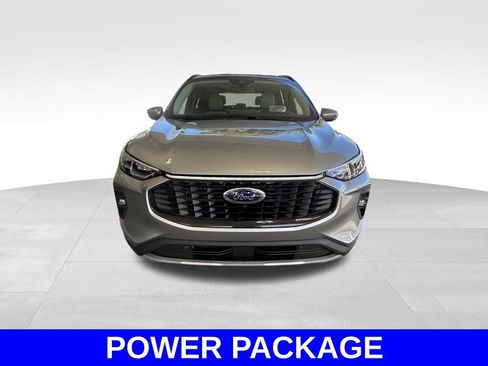 Certified 2024 Ford Escape SE w/ PHEV Premium Package image 10