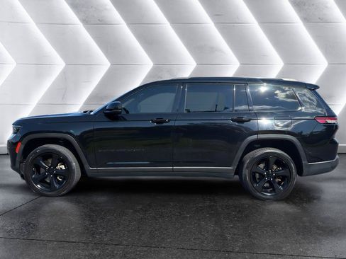 Used 2023 Jeep Grand Cherokee L Laredo RWD image 4