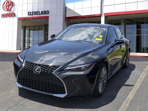 Used 2023 Lexus IS 300 AWD w/ Premium Package image 4