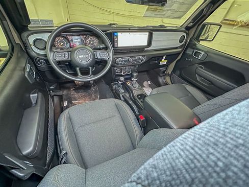 New 2026 Jeep Gladiator Sport image 9