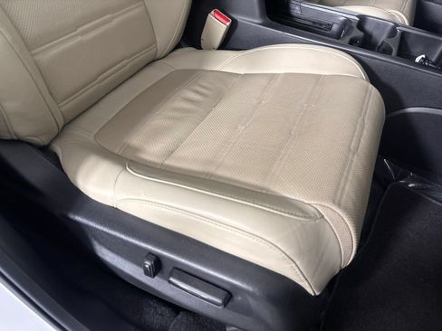 Used 2020 Honda CR-V EX-L image 32
