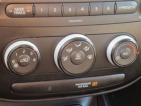 Used 2018 Kia Soul image 14