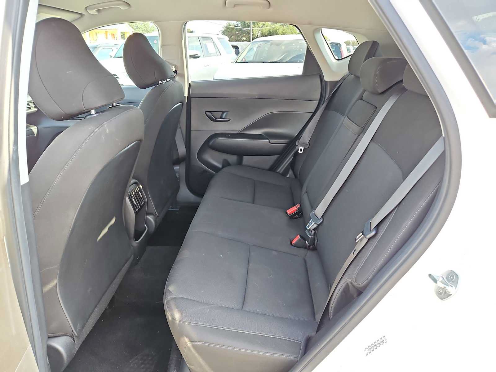 Used 2024 Hyundai Kona SEL FWD image 17