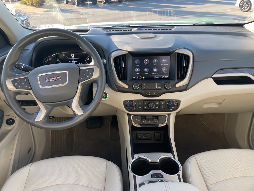 Used 2024 GMC Terrain Denali w/ Denali Premium Package AWD/4WD image 23