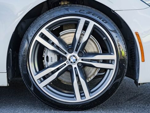 Used 2019 BMW 740i 740i w/ M Sport Package image 20