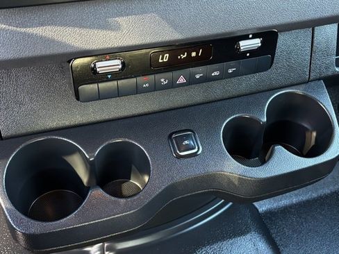 Used 2024 Mercedes-Benz Sprinter 3500 image 20