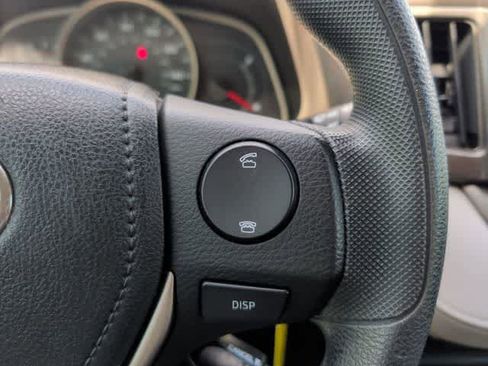 Used 2013 Toyota RAV4 LE image 20