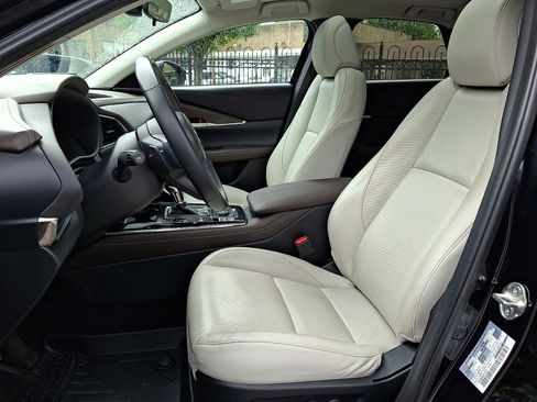 Used 2020 MAZDA CX-30 AWD w/ Premium Package image 13