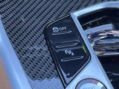 Used 2026 BMW X6 M60i image 9