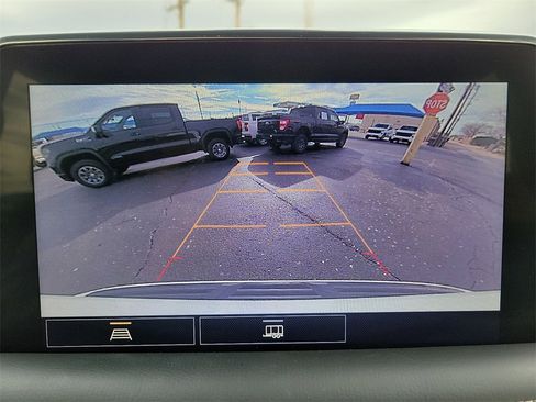 Used 2021 Chevrolet Suburban Premier image 14