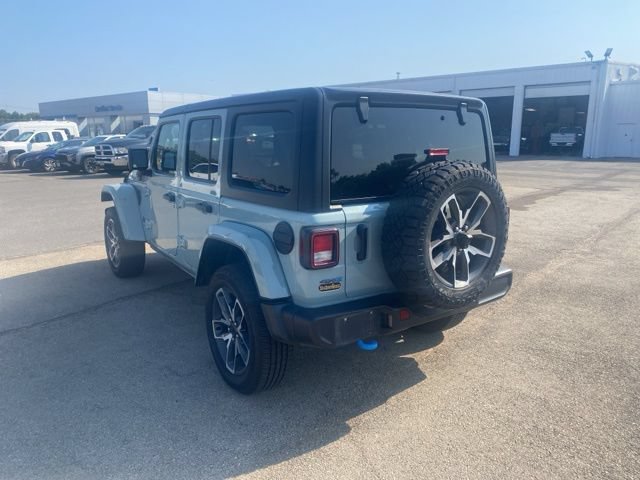 Used 2024 Jeep Wrangler Unlimited AWD/4WD image 4