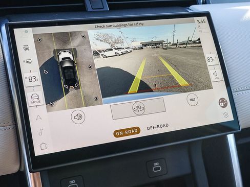 Used 2024 Land Rover Discovery Sport Dynamic SE image 31