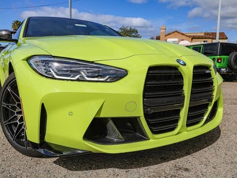 Used 2021 BMW M4 Coupe image 4