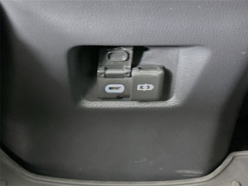 Certified 2025 Toyota RAV4 XLE image 23