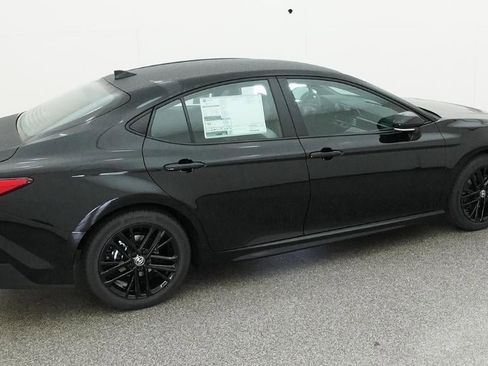 New 2026 Toyota Camry SE FWD image 10
