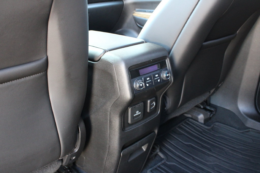 Used 2019 GMC Acadia Denali AWD/4WD image 26
