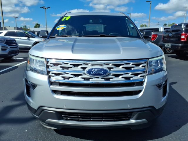 Certified 2019 Ford Explorer XLT w/ Equipment Group 202A FWD image 2