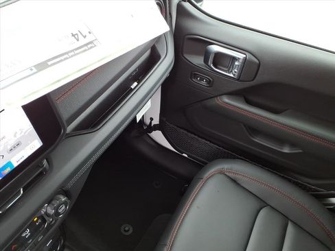 New 2026 Jeep Wrangler Unlimited Rubicon 392 image 31