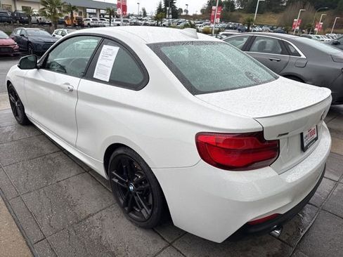 Used 2018 BMW M240i xDrive M240i image 5