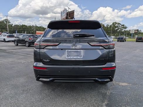 New 2026 Mitsubishi Outlander LE FWD image 4