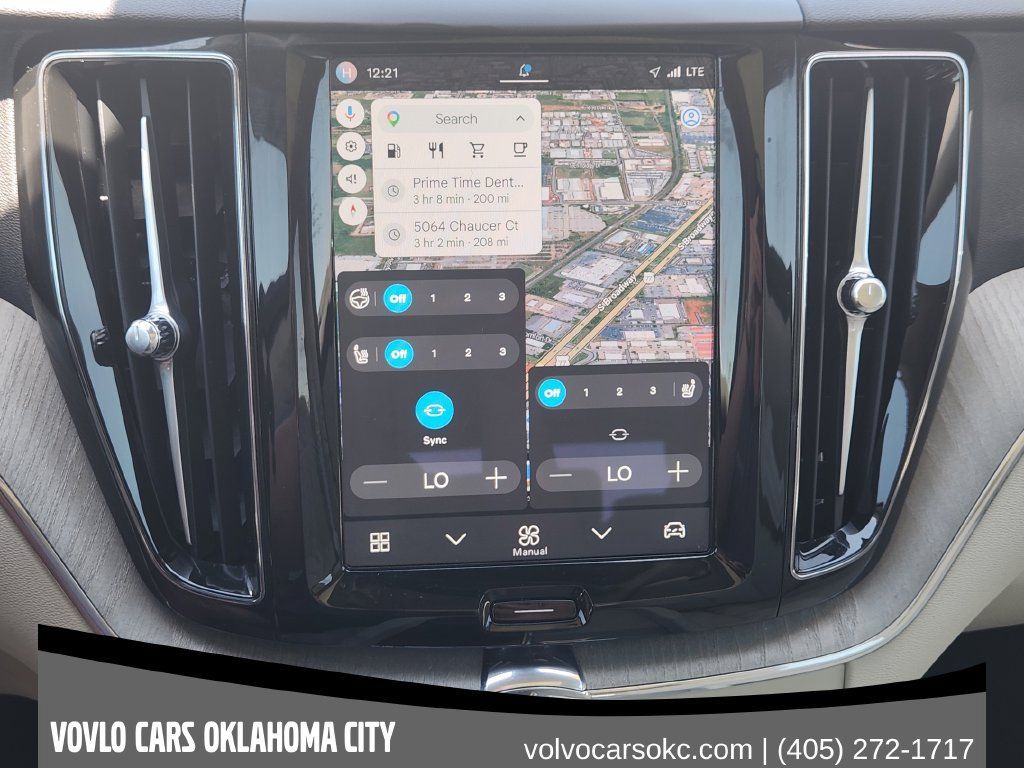 Certified 2024 Volvo XC60 B5 Plus w/ Protection Package Premier AWD/4WD image 16