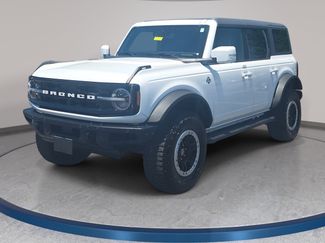 Used 2023 Ford Bronco Outer Banks w/ Sasquatch Package AWD/4WD video 1