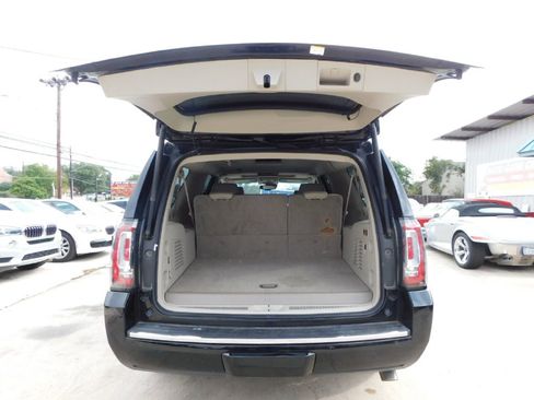 Used 2015 GMC Yukon XL Denali w/ Touring Package image 20