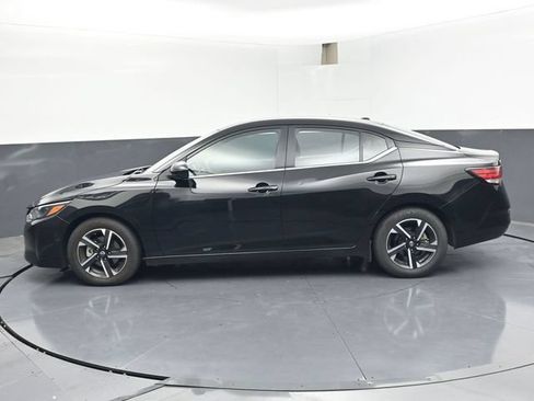 Used 2024 Nissan Sentra SV FWD image 4