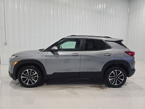 Used 2024 Chevrolet TrailBlazer LT image 5