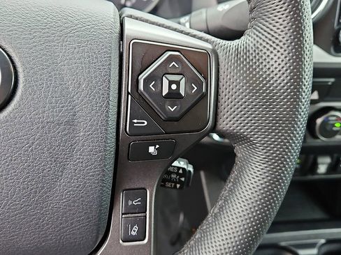 Used 2023 Toyota Tacoma TRD Sport w/ Technology Package image 21