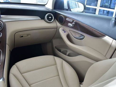 Certified 2022 Mercedes-Benz GLC 300 4MATIC image 22