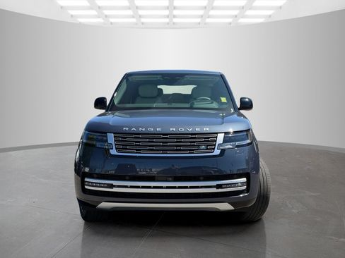 Used 2025 Land Rover Range Rover Autobiography AWD/4WD image 2