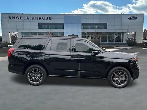 Used 2025 Ford Expedition Platinum w/ Stealth Performance Package AWD/4WD image 10