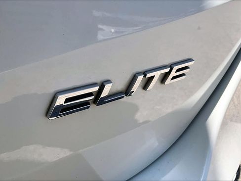 Used 2018 Honda Odyssey Elite image 10